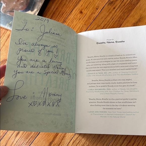Breathe Mama Breathe mindfulness Book by Shonda Moralis - Picture 3 of 4